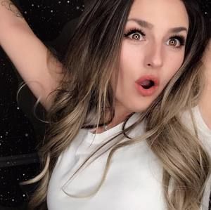 Meet your Posher, Destiny